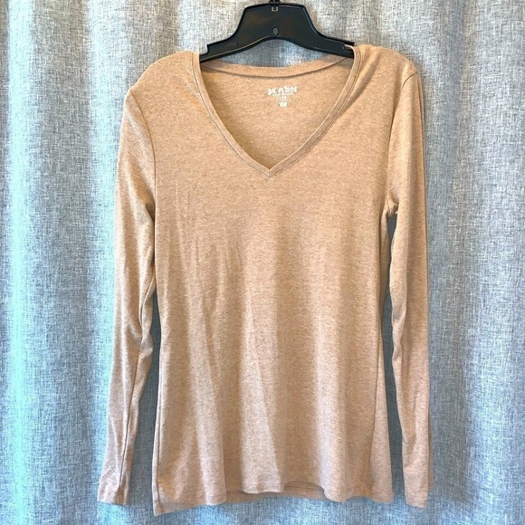 Old Navy Tops - ❤️WOMEN'S Old Navy Large Vneck Perfect Tee